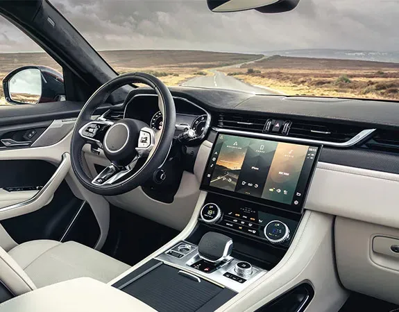 Jaguar F-PACE interior