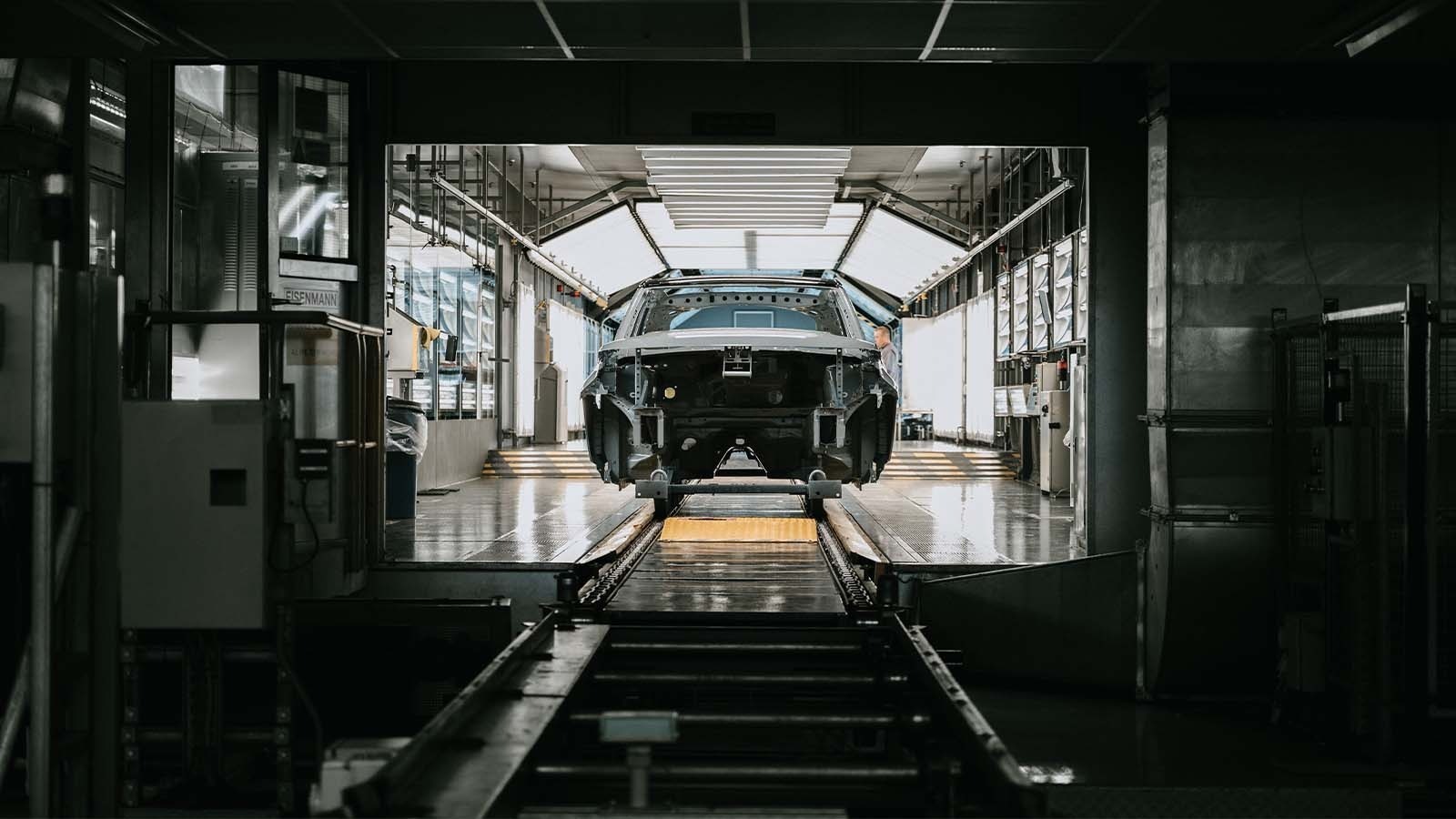 JLR Halewood manufacturing line